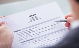 vCandidates.com - Resumes should be presentable, crisp and clean looking.
